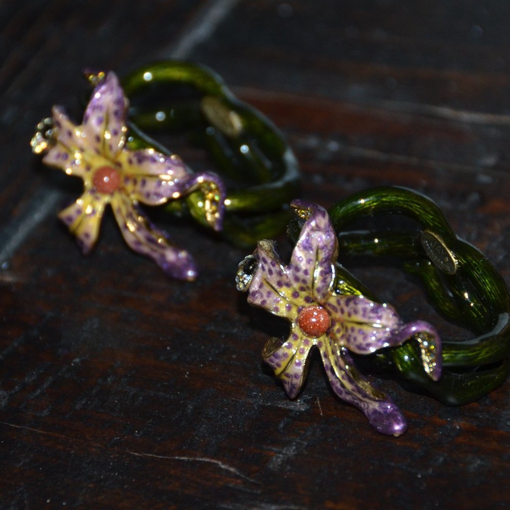 RARE LUXURY JAY STRONGWATER LILY FLOWER FLORAL CRYSTAL ENAMEL NAPKIN RING HOLDER